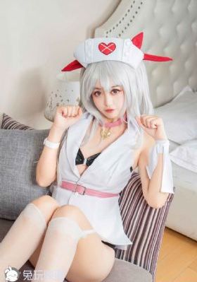 漫画咖啡厅的艳遇危机